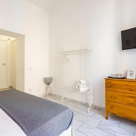 La Maison Di Wanda By Napoliapartments 3*