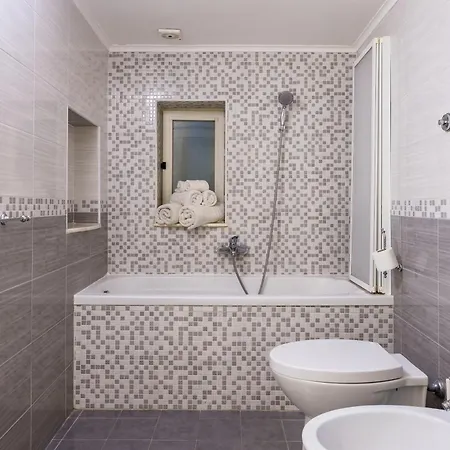 La Maison Di Wanda By Napoliapartments Pensión 3*